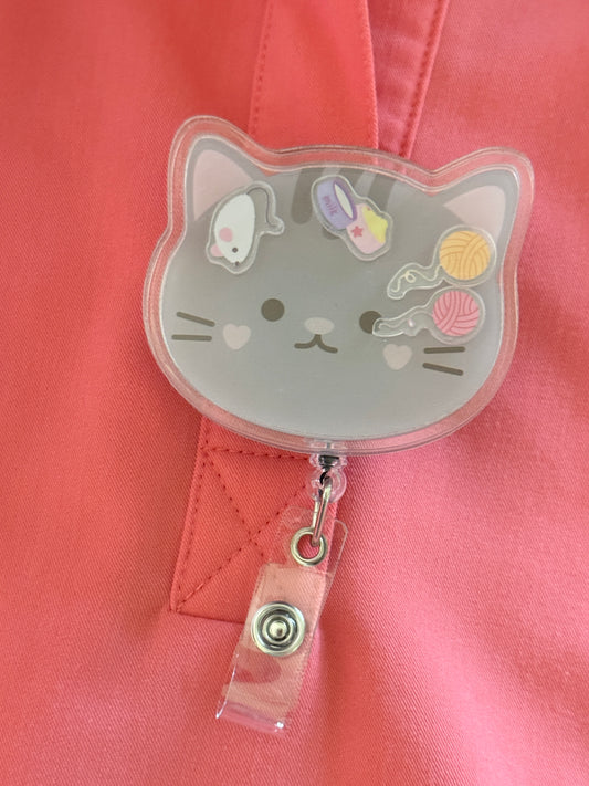 Meow Māmā Shaker Badge Reel